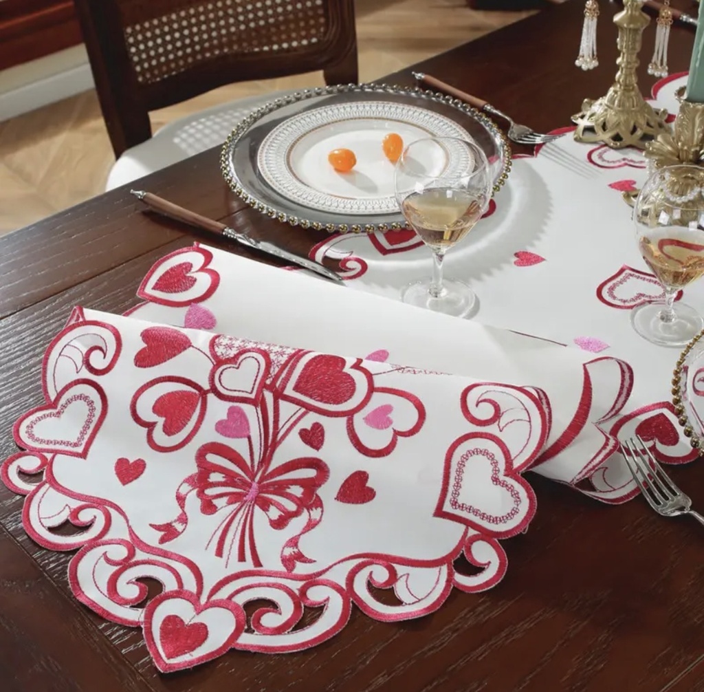 CAMINO DE MESA CORAZON 35X220CM