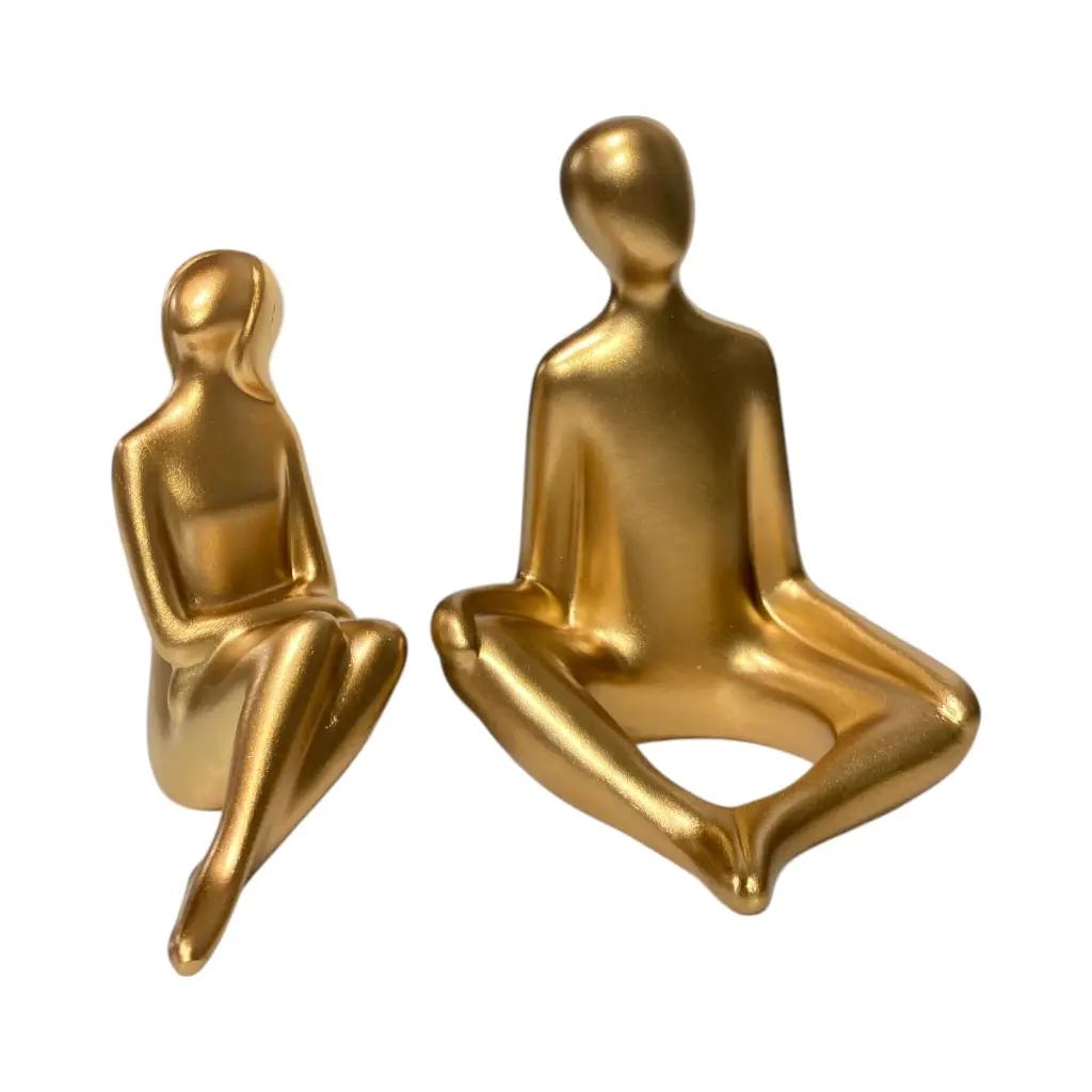 PAREJA DORADA POLIRESINA 12X12X15CM