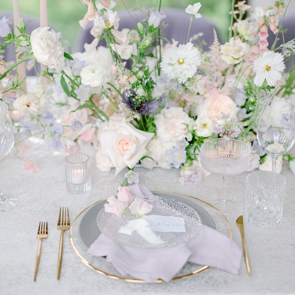 PLATO BASE TRANSPARENTE BORDE DORADO PLAST. REF:PP7533PW5M-1 32CM