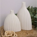 FLORERO DE PORCELANA CON TEXTURA BLANCO 17X9X20CM