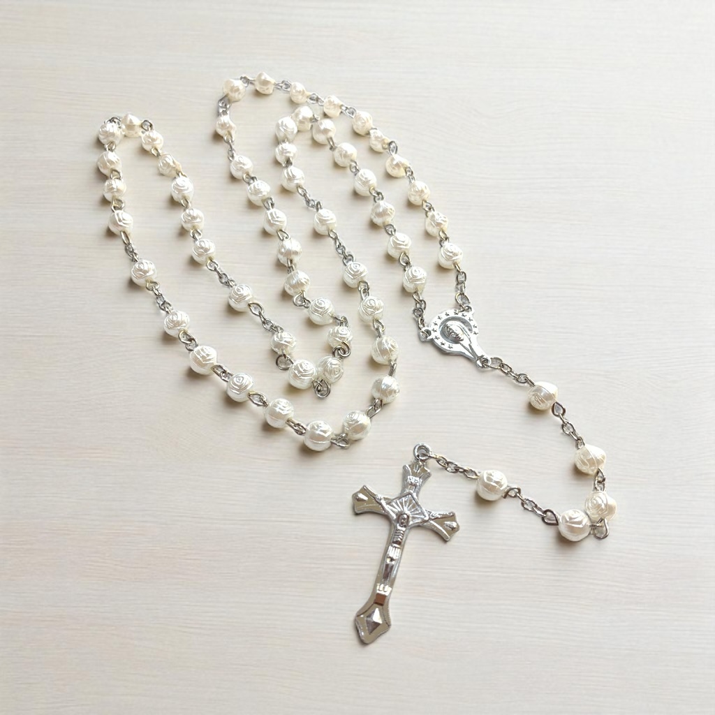 ROSARIO DISEÑO ROSAS BLANCAS 44-1