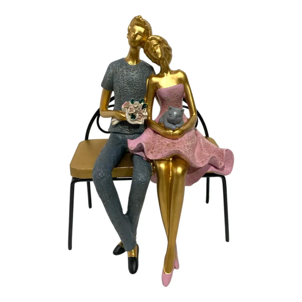 PAREJA EN SILLON METAL/MADERA DE POLIRESINA 14X14X21CM 3COLORES C/U.