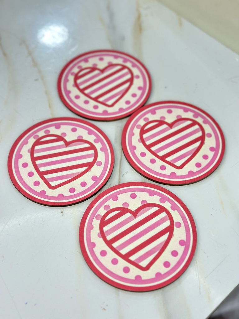 PORTAVASOS DE MADERA CORAZON 10CM