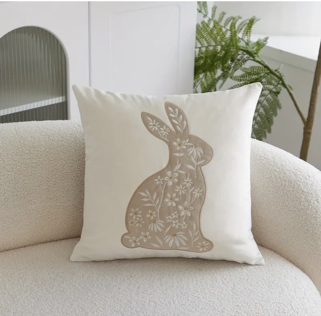 FORRO DE COJIN CONEJO BEIGE 45X45CM