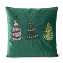 Cojín navideño verde, árboles bordados. 45x45cm