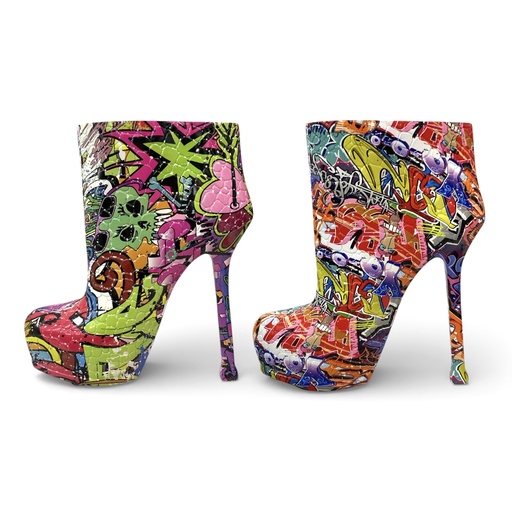 [6978934604561] FLORERO BOTA GRAFFITI 23X10X27CM CS17456 